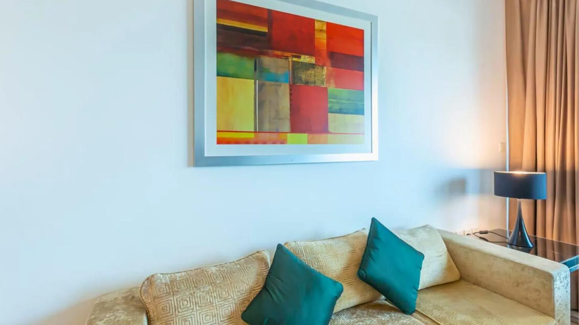 Stylish 2 Bedroom - Business Bay - 502 Dubai Apartment
